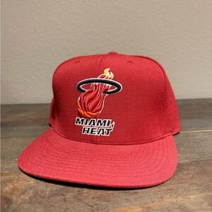Mitchell & Ness Red Miami Heat Hat